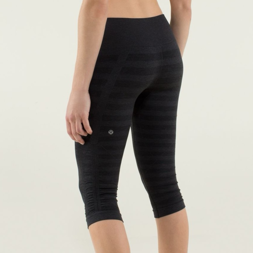 Lululemon Gray Black Stripe In The Flow Crop Seamless Low Rise Cropped Leggings